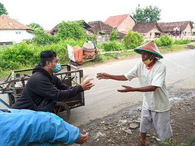"Jum'at Berkah" - Sebuah Aksi Bakti Sosial Team Hotcig Kendal Untuk Berbagi Rezeki