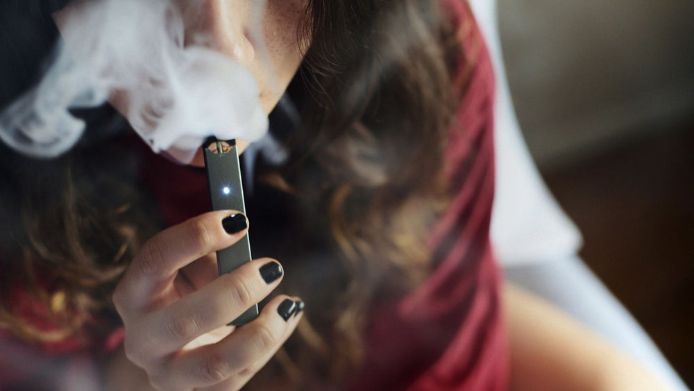Agar Orang Tetap Merokok, Industri Tembakau Gunakan Rokok Elektrik Sebagai Taktik? Fakta atau Hoax?